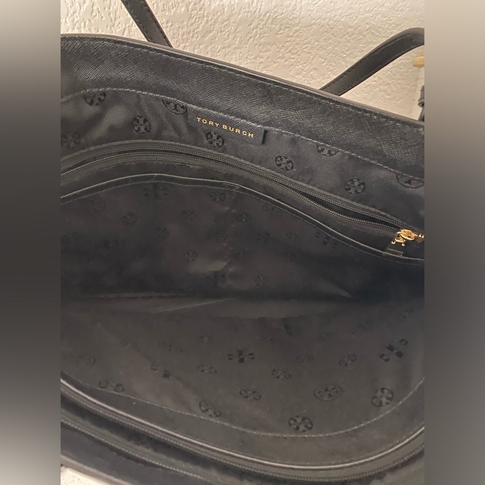 Tory Burch black double handle York tote bag - Picture 3 of 8